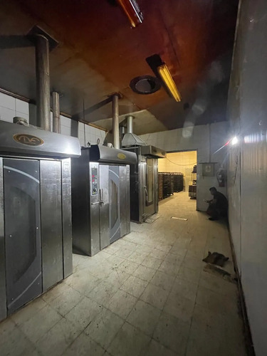 Terreno En Venta 2 Galpones (177436)
