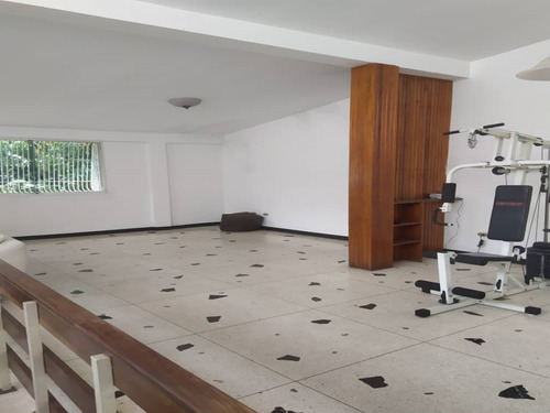 Imagen 20 de 30 de Casa En Venta - Urb Colinas De Los Ruices- Yvelisse Herrera Asesor Inmobiliario Re/max Vip Lpg 04241767041
