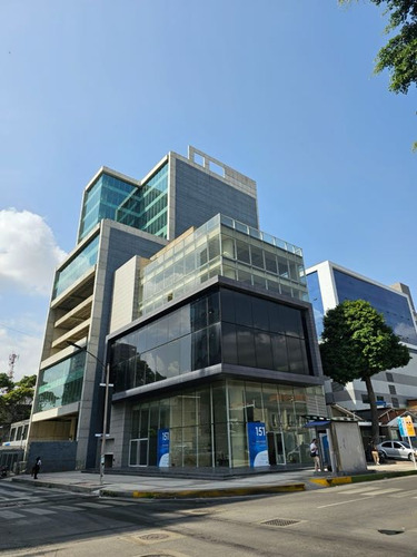 Edificio Comercial En Venta 3.400 M2 - Urb. Las Mercedes