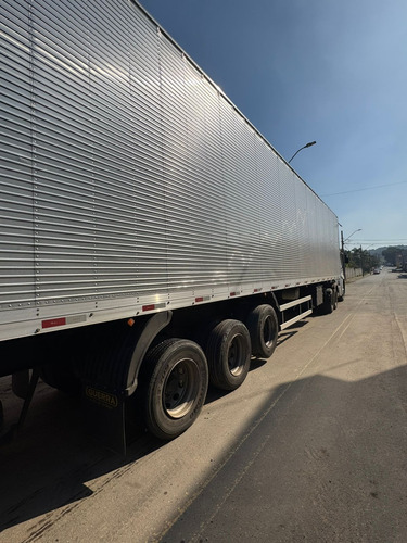Carreta Bau Guerra 30 Paletes 2024 Com Pneus