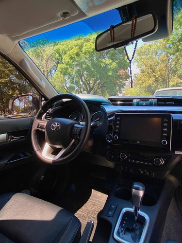 Imagen 22 de 25 de Toyota Hilux 2021 2.8 Cd Srx 177cv 4x4 At