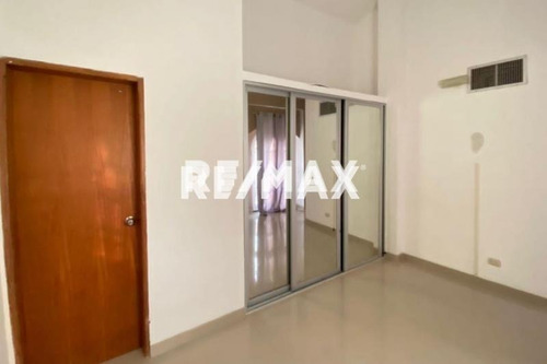 Imagen 4 de 13 de Townhouse En Venta Villa Costa Rosmini I Mdm 169916