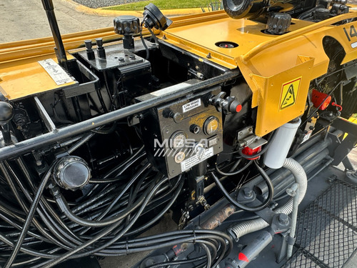 Pavimentadora Gehl 1448/voguele