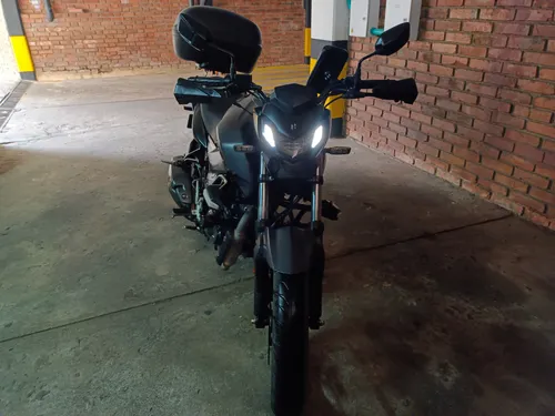 Hero Hunk 160r Black
