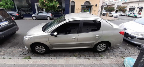 Peugeot 207 1.4 Sedan Allure 75cv 2013