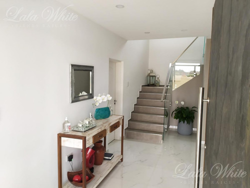 Imagen 3 de 25 de Reservada - Venta - Casa En La Providencia