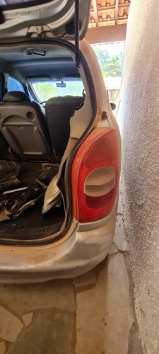 Imagem 2 de 8 de Citroën Xsara Picasso 2003 2.0 Exclusive 5p