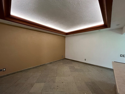 Imagen 14 de 30 de Casa En Venta/renta Con Terreno De 2,600 M2 Con Entrada Dire