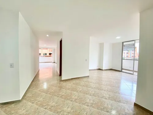 Apartamento En Venta En Laureles. Cod V4384