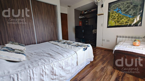 Casa En Claros Del Bosque 4 Dormitorios! Central Excelente Ubicacion!