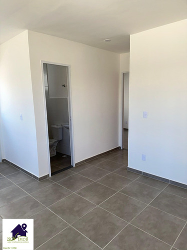Casa De 2 Quartos E 2 Banheiros.