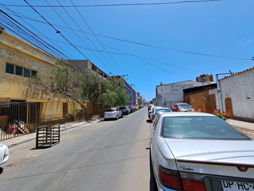 Se Vende Casa Con Local Comercial En El Centro De Iquique