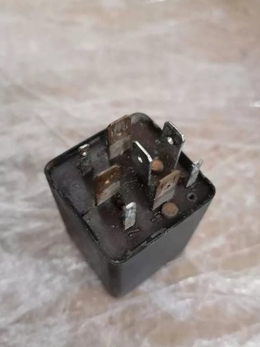 Relay Relevador Aire Acondicionado Volkswagen 171959141a (Usado)