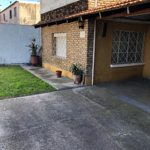 Imagen 2 de 15 de 2043 Casa Padron Unico Amplio Terreno Fondo Con Parrill Horno Y Estufa A Leña