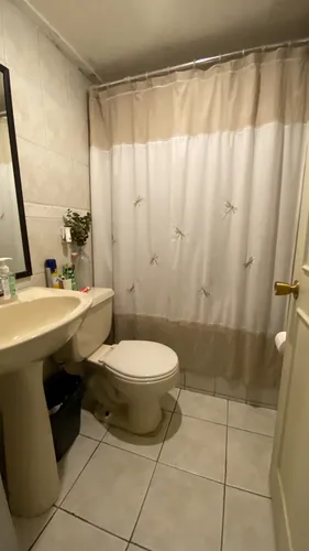 Excelente Departamento, En El Tradicional Barrio Residencial