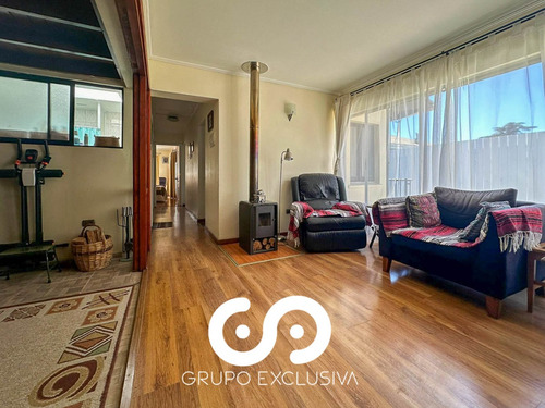 Se Vende Casa Muy Bien Conectada En Quilpué