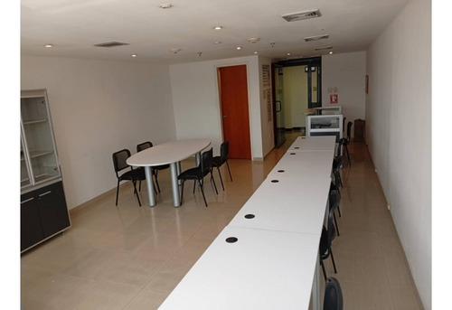 Alquiler Oficina En El Cc Paseo El Hatillo Lmls 011-25