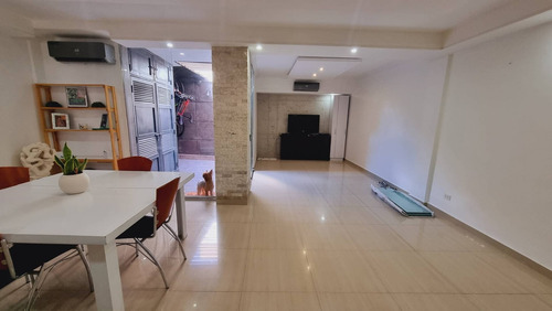 Imagen 8 de 14 de 162104 Lerry Paez 0414-9408606 Venta Townhouse Res Villas Iñaki Naguanagua Solo Clientes