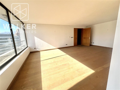 Departamento En Venta De 4 Dorm. En Las Condes