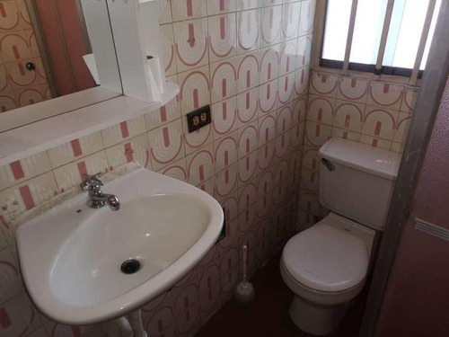 Imagen 9 de 26 de Amplio Apartamento En Venta. Urb. Bello Monte. Mls #22-9863 Vanessa Sayago. 04125866548