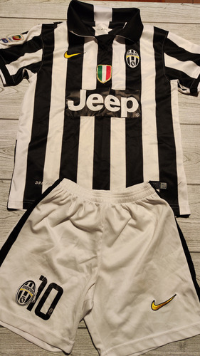 Conjunto De Futbol Juventus Blanco Y Negro (Usado)