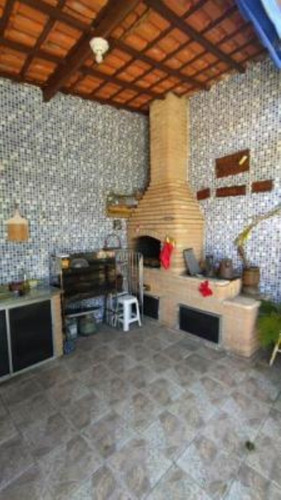 Imagem 12 de 18 de Casa No Bairro Gaivota, Em Itanhaém, Litoral Sul De São Paulo, Localizado No Lado Praia, Ficando À 800 Metros Do Mar. Imóvel Com 260 M² De Área Total, Sendo 145 De Área Construída. Possui Churrasqueir
