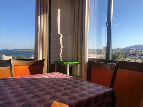 Imagen 10 de 15 de Hermosa Casa Con Barbacoa, Vista Al Mar A Una Cuadra Del Centro