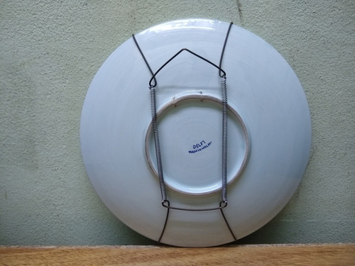 Plato Delft Made In Holland Con Atril Para Colgarlo Antiguo (Usado)