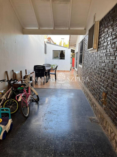 Casa Refaccionada A Nuevo Con Parque Excelente Ubicación