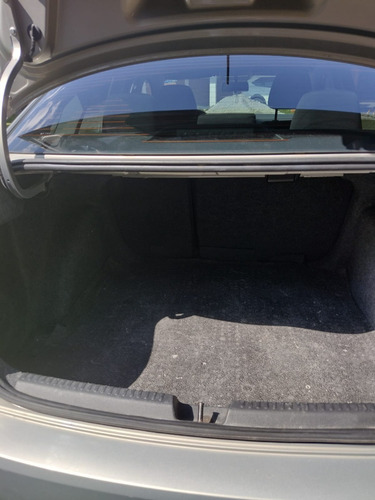 Imagen 11 de 11 de Volkswagen Vento 2015 1.6 L Std. 4 Cilindros