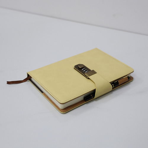 Caderno Diario Com Cadeado Senha 288 Paginas Pauta Pautado Cor Amarelo