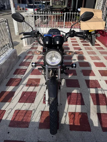 Línea: Ak125nkd Modelo: 2022 Kilometraje: 26.025 Soat: Octub