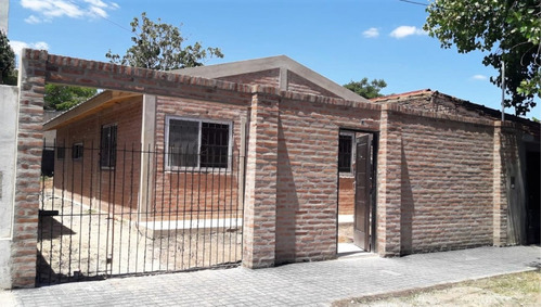 Casa En Venta -  Construcciòn Hermosa Casa 2 Dormitorios-  Los Mejores Precios En Construcción