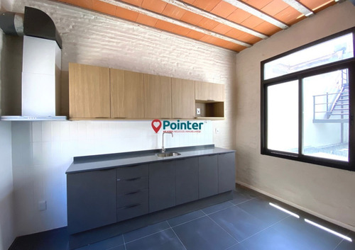 Imagen 4 de 12 de Alquilo Apartamento Triplex De 2 Dormitorios Con Terraza Y Mirador, Ciudad Vieja