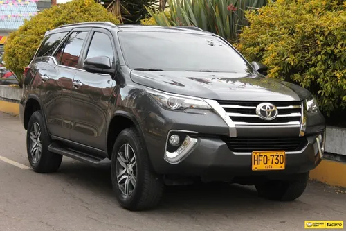 Toyota Fortuner 2.7 SRV