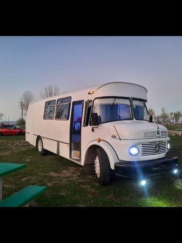 Mercedes Benz 1114