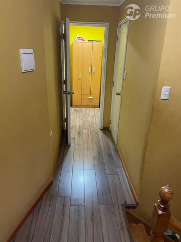 Casa De 140m2 En Venta De 4 Dorm. En Las Cabritas Calera