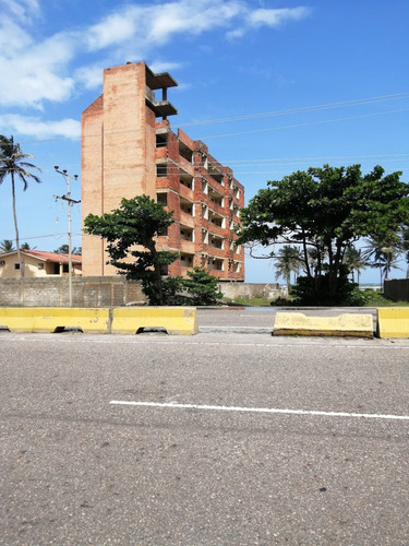 Edificio De 5 Pisos En Construcción. Tucacas Mdominguez