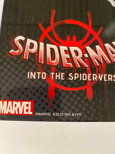 Sentinel Spiderman Deluxe Peter B Parker Spiderverse Gargola (Usado)