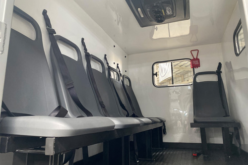 Caminhão Mb Atego 1719 4x2 25/25 Cabine Suplementar