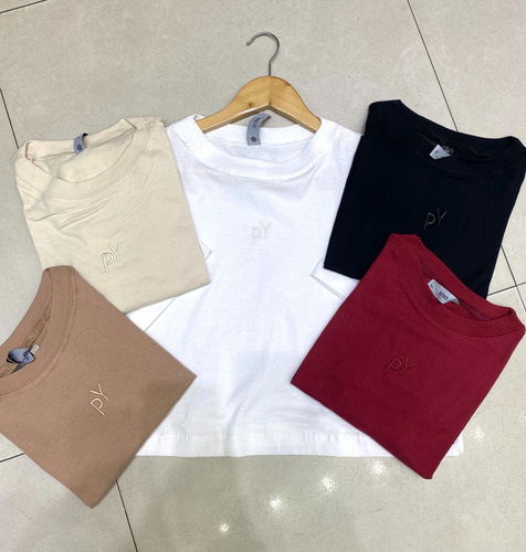 Remera Mujer Crop Top Over Corta - Con Bordado A Tono.