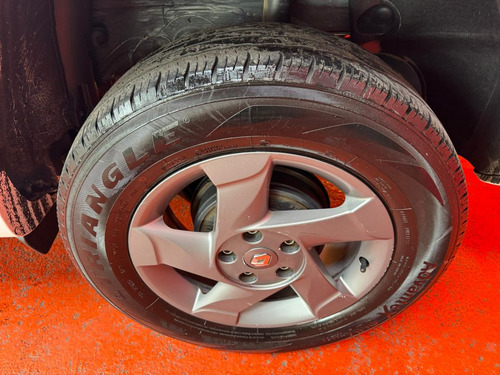 Renault Duster TECHROAD 2.0 Hi-Flex 16V Aut.
