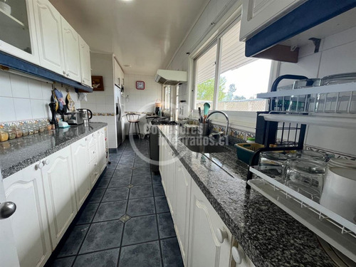 Casa En Venta De 6 Dorm. En Santo Domingo