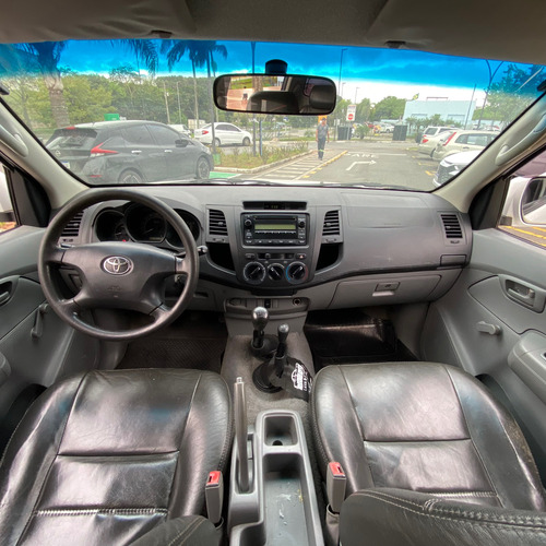 Toyota Hilux 2.5 Cab. Dupla 4x4 4p