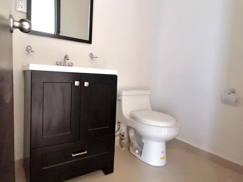 Casa En Venta En Los Arrayanes, Gómez Palacio, Durango