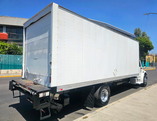 Camion Freightliner M2 106 Caja Seca Aut 2017