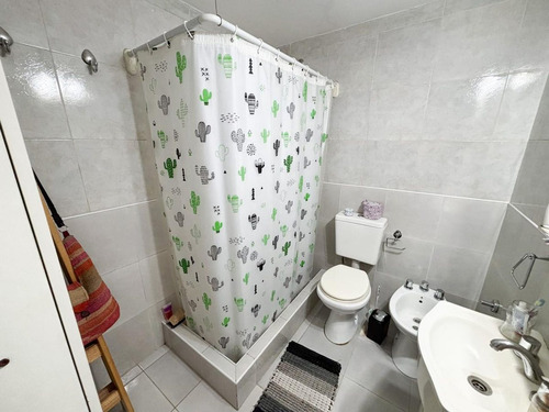 Venta Depto 2 Amb Pb C/patio - Moron Centro