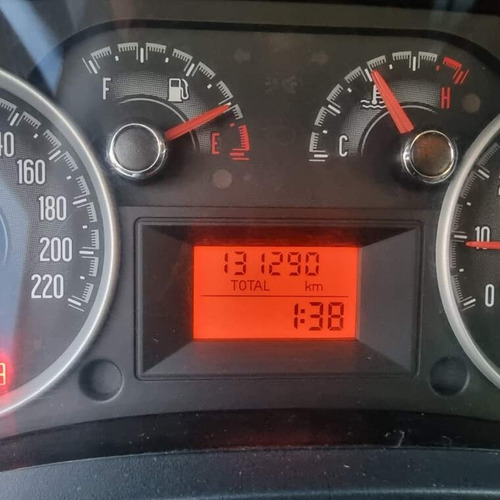 Fiat Strada 1.6 MPI TREKKING CS 16V FLEX 2P MANUAL