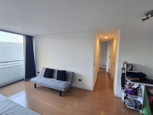 Departamento En Venta De 2 Dorm. En Santiago
