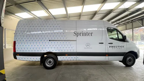 Mercedes-Benz Sprinter Cargo Van 517 X-Larga